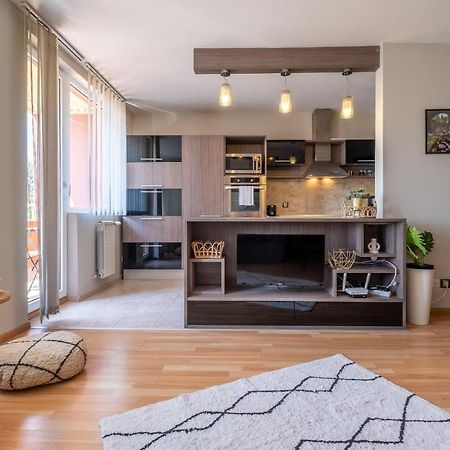 Deja Vu, Cozy & Quiet 1 Bdr Apt Fast Wi-Fi โซเฟีย ภายนอก รูปภาพ